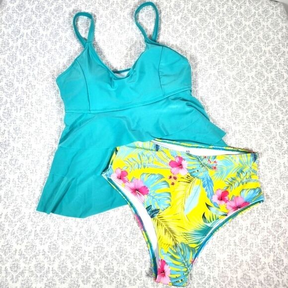 NWT Shein Two Piece Tankini Size 1XL - Picture 1 of 4